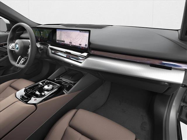 New 2027 BMW 550e xDrive AWD/4WD image 11
