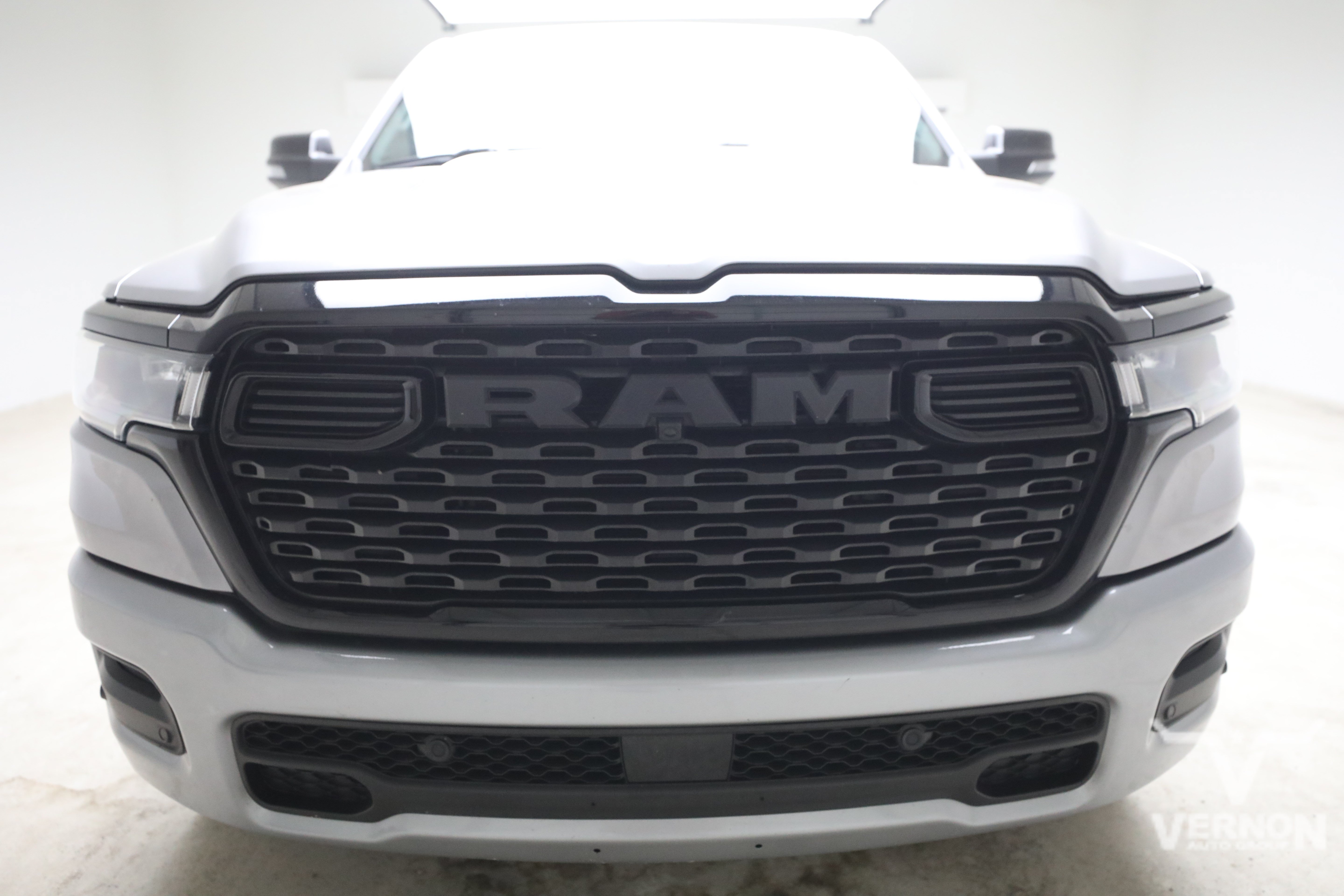 Used 2025 RAM 1500 Big Horn AWD/4WD image 8