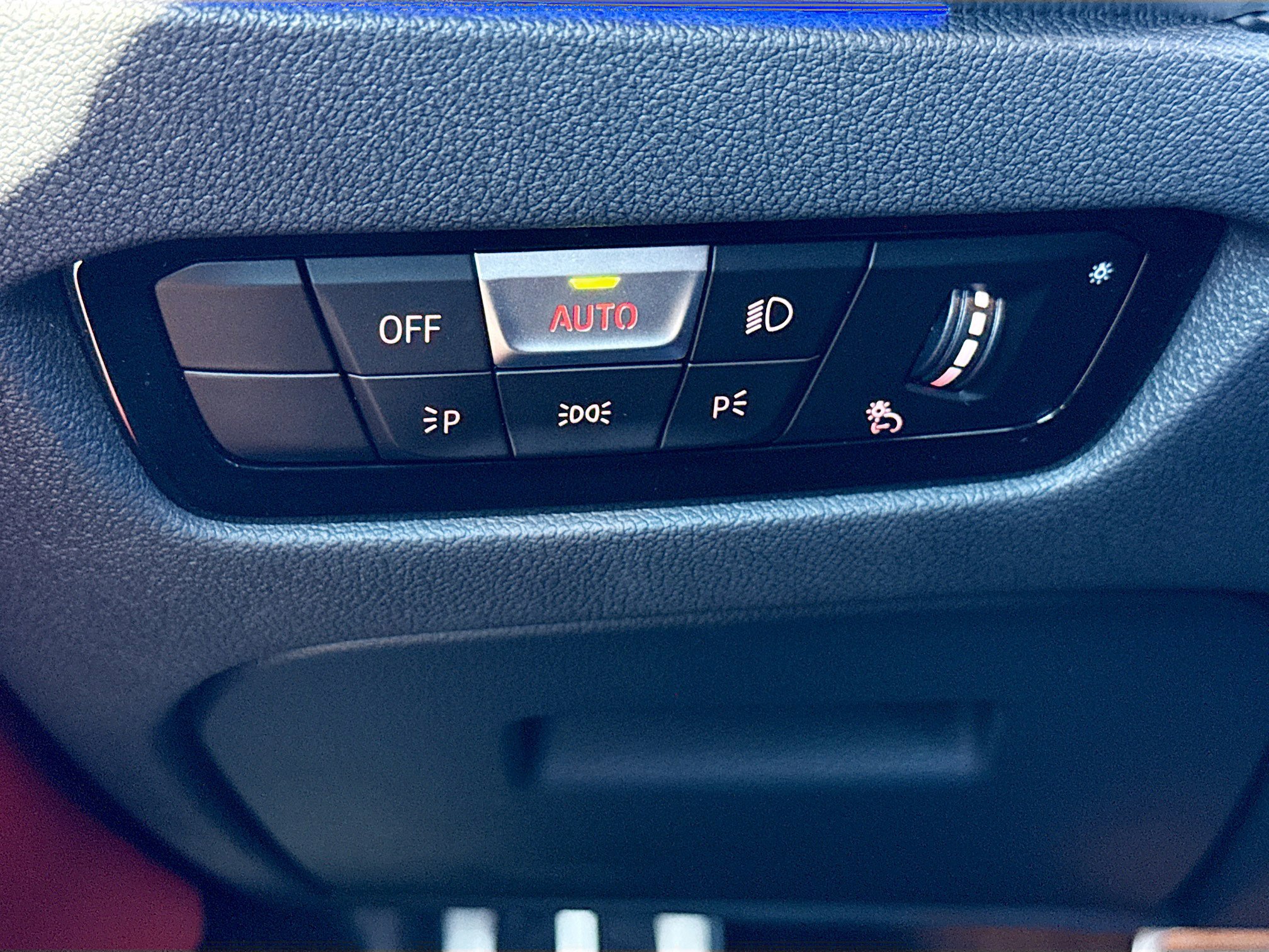 Used 2023 BMW M4 Competition w/ M Carbon Exterior Package image 34