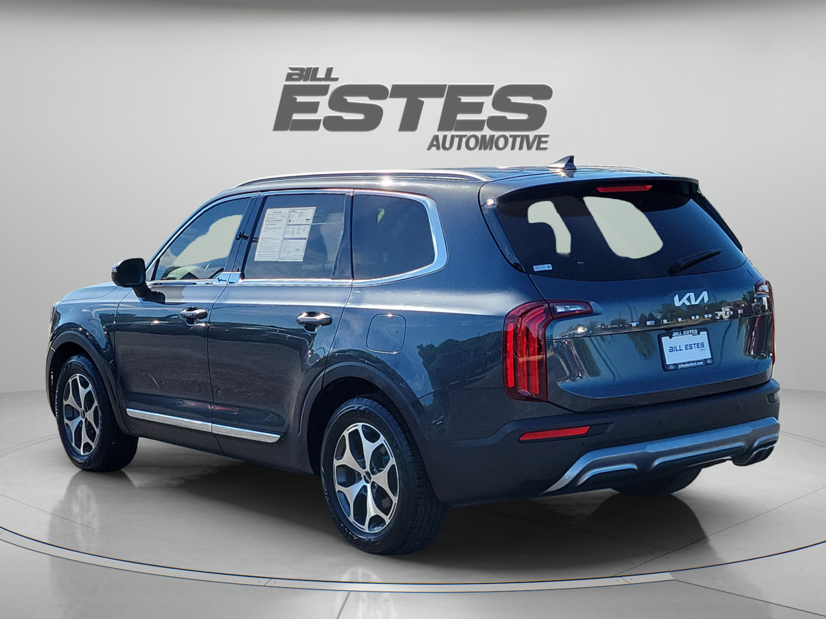 Used 2022 Kia Telluride EX FWD image 2