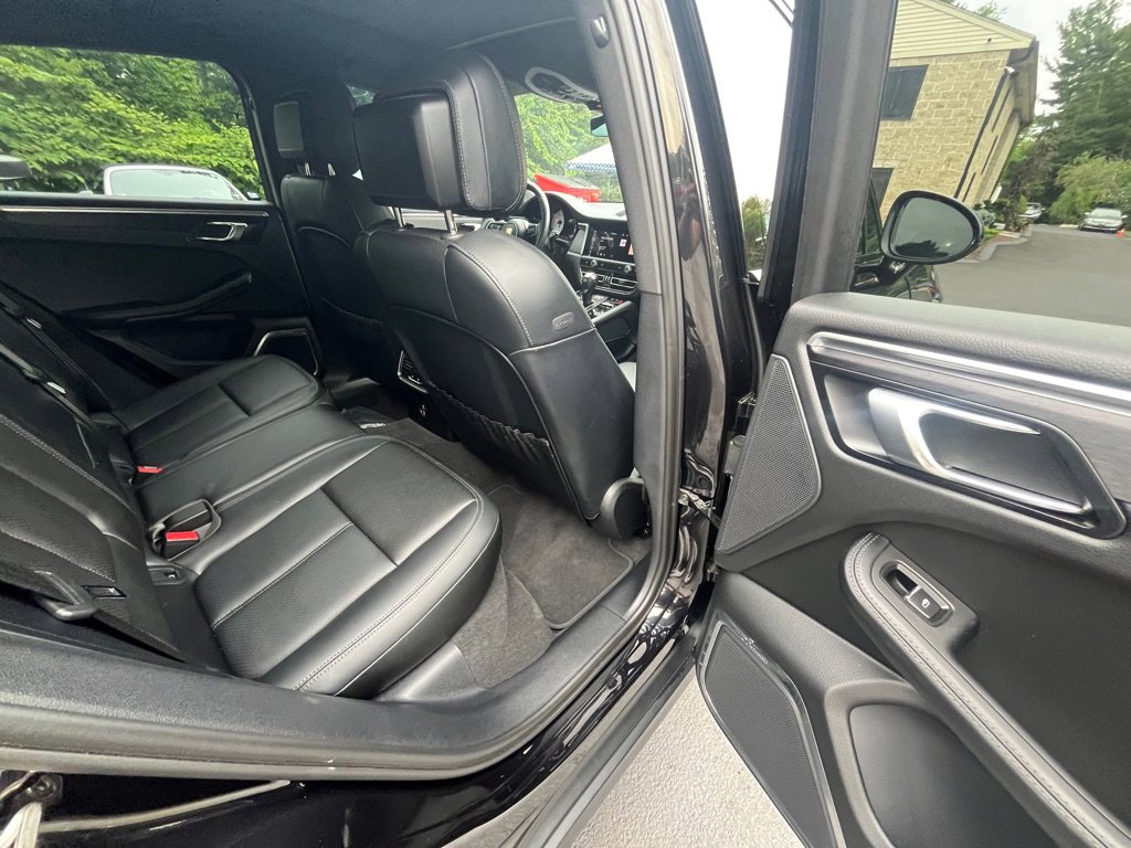 Used 2024 Porsche Macan GTS image 7