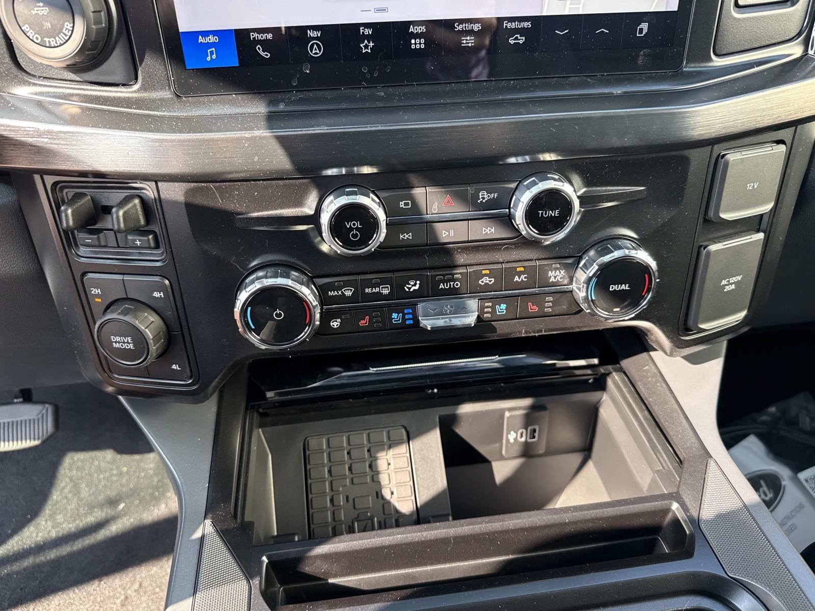 New 2026 Ford F350 Lariat w/ Lariat Ultimate Package AWD/4WD image 16