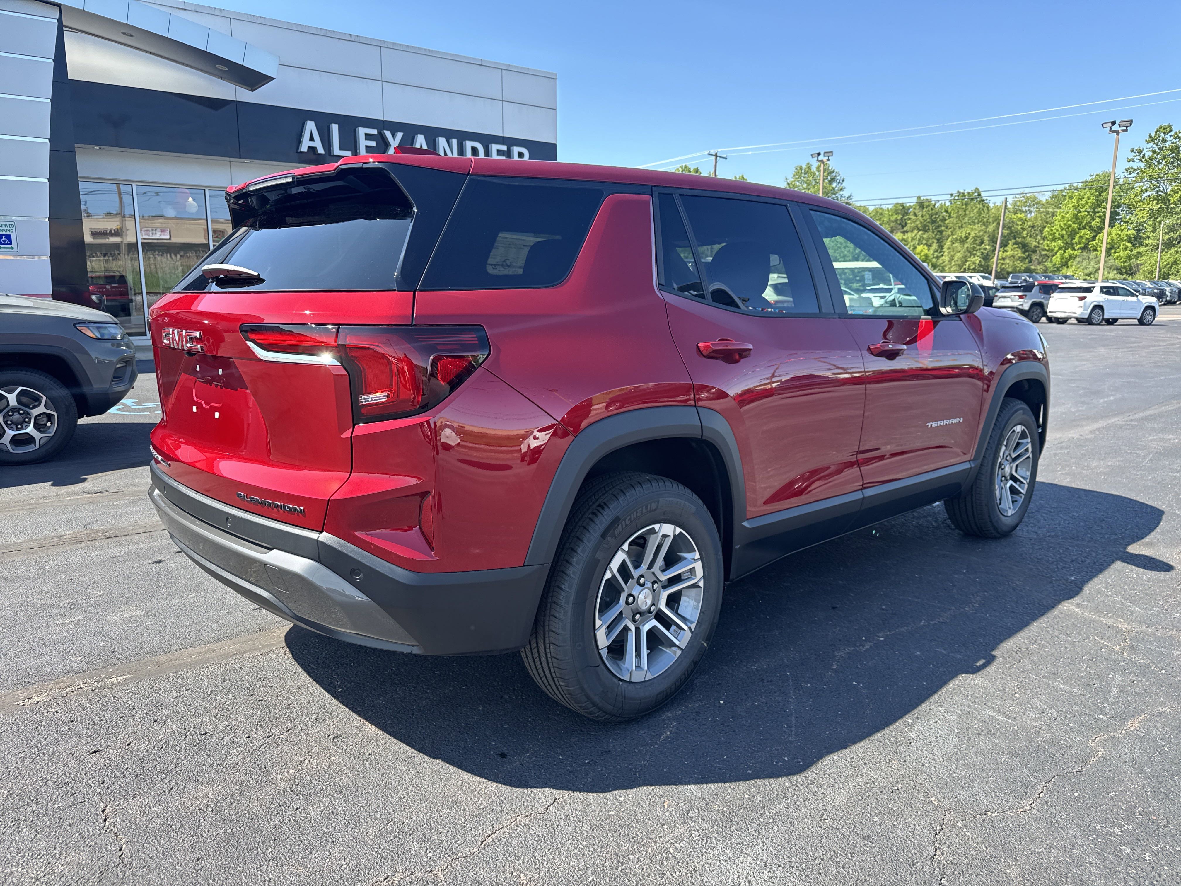 New 2026 GMC Terrain Elevation image 3