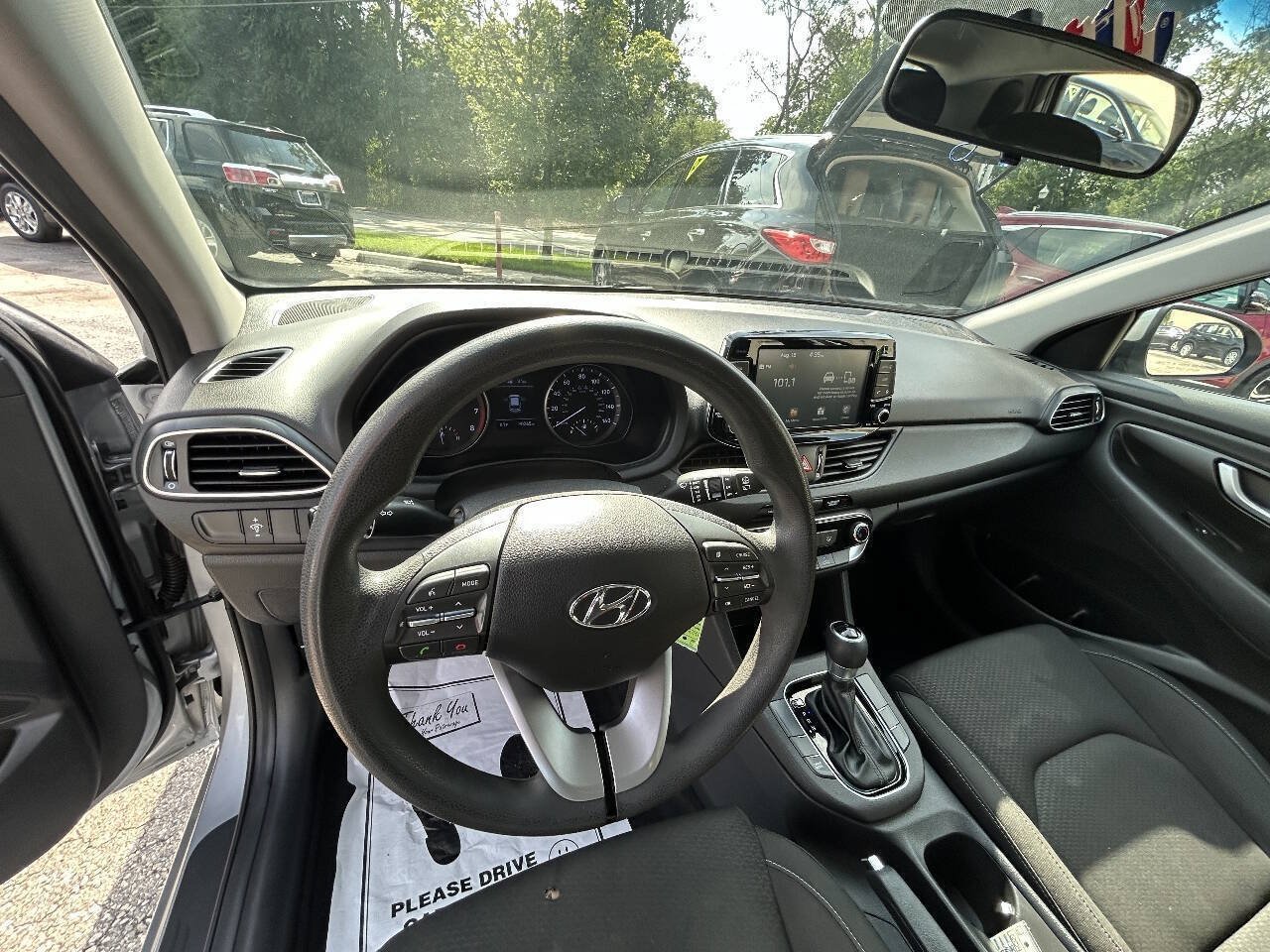 Used 2020 Hyundai Elantra GT FWD image 4