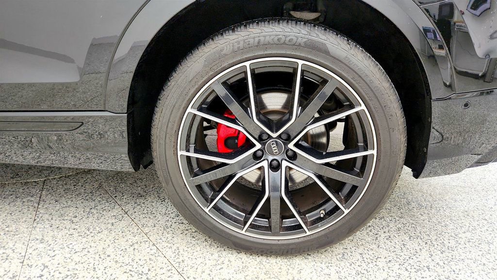 Used 2023 Audi SQ8 Prestige w/ Prestige Package image 9