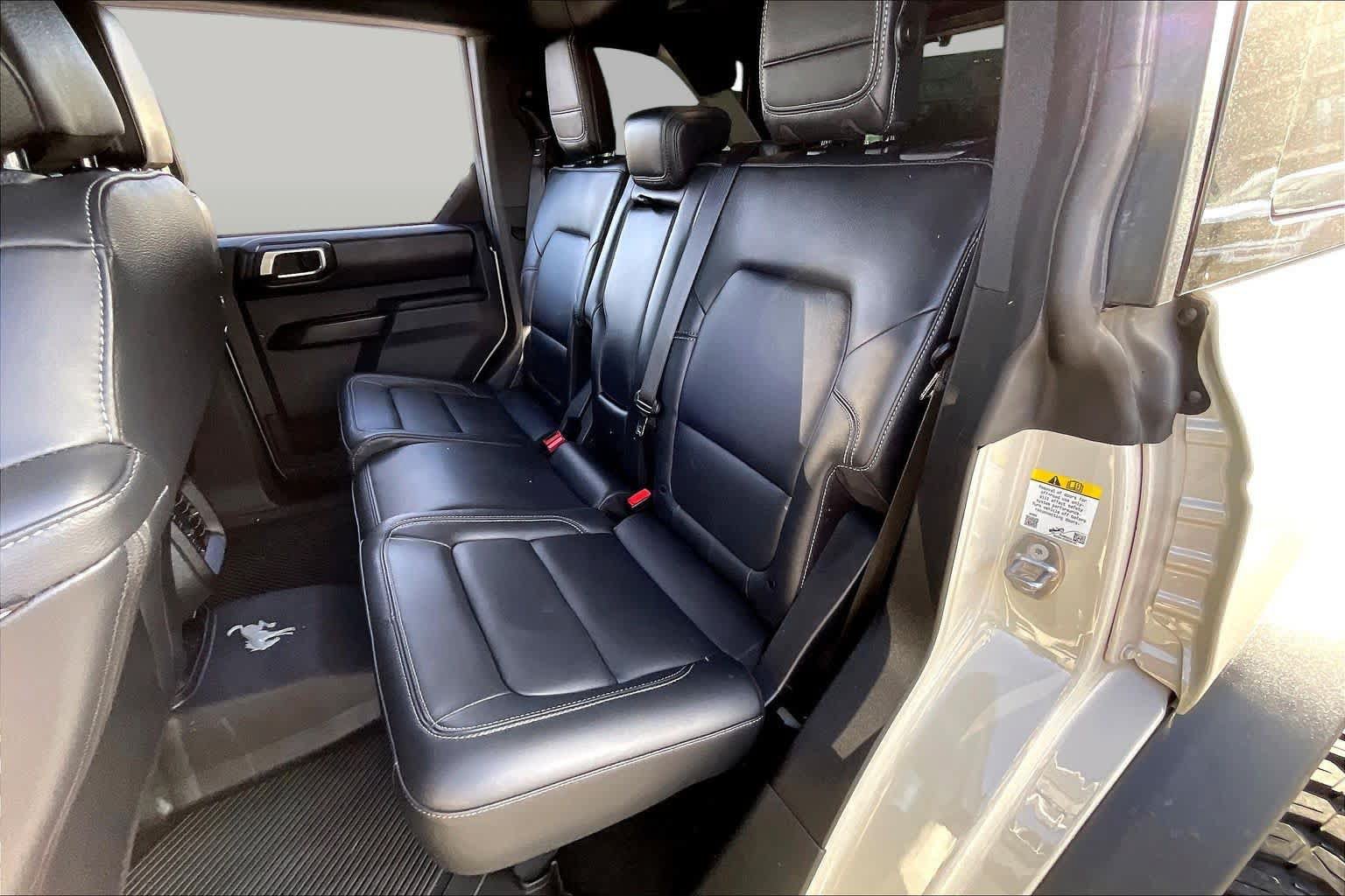 Certified 2025 Ford Bronco Outer Banks AWD/4WD image 18
