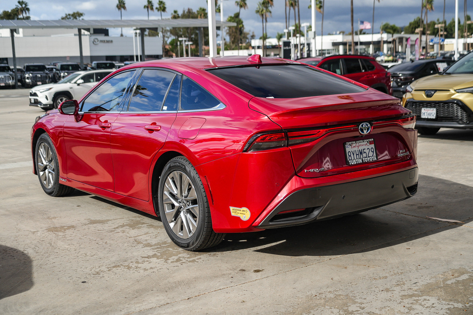 Certified 2021 Toyota Mirai w/ Advanced Technology Package RWD image 8