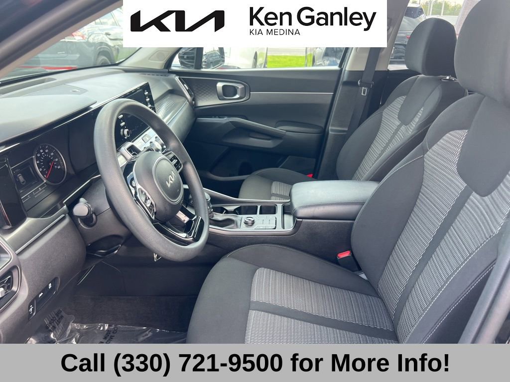 Used 2023 Kia Sorento LX AWD/4WD image 41