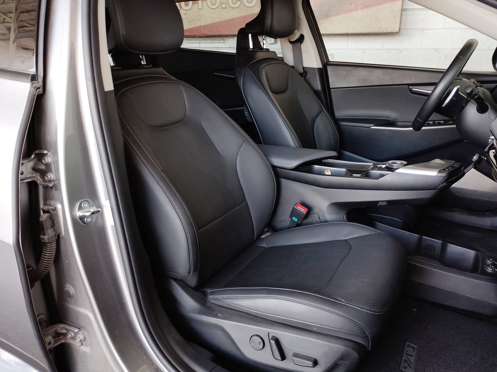 Used 2024 Kia EV6 Wind w/ Wind Technology Package RWD image 15