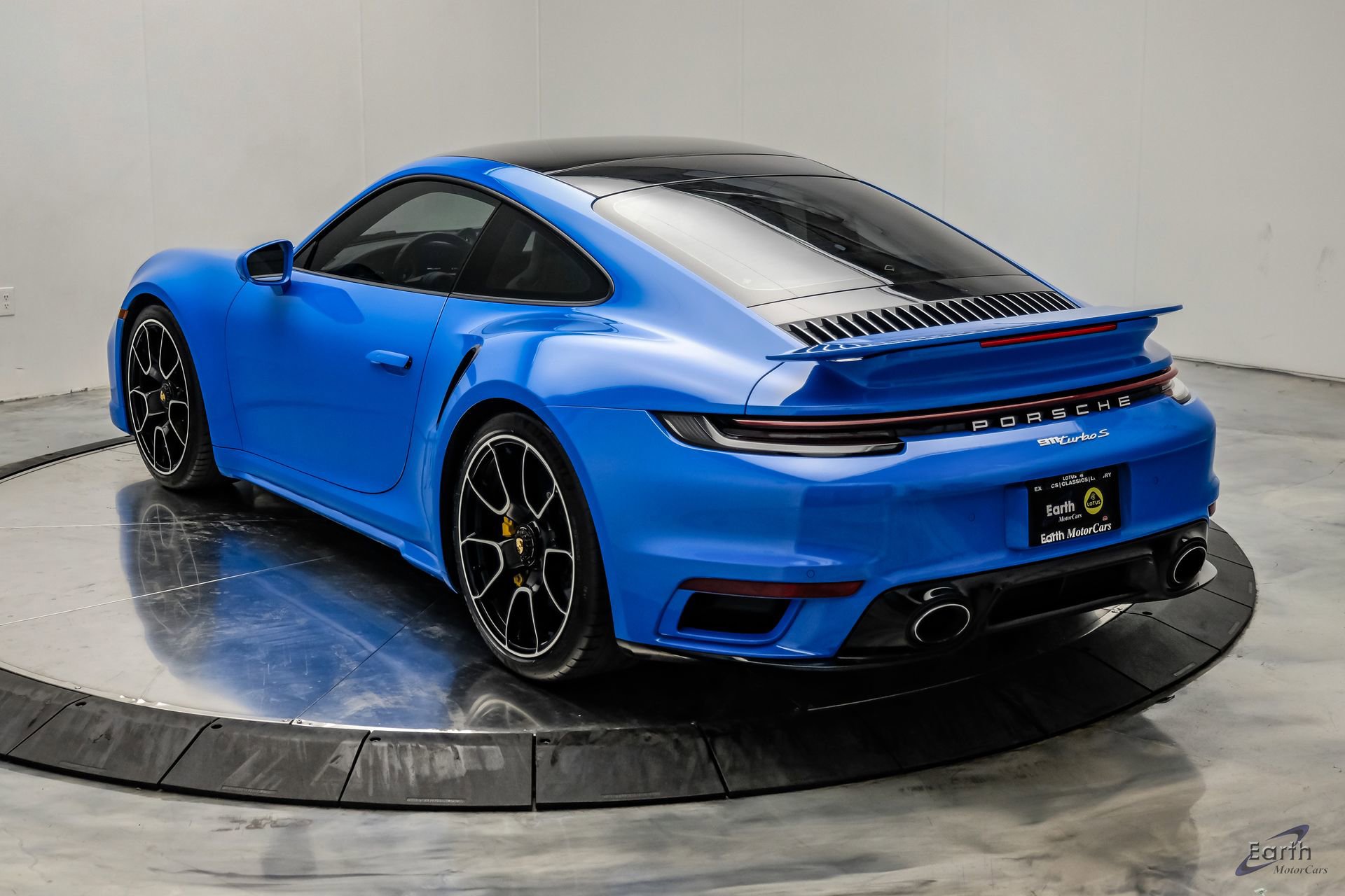 Used 2022 Porsche 911 Turbo S image 13