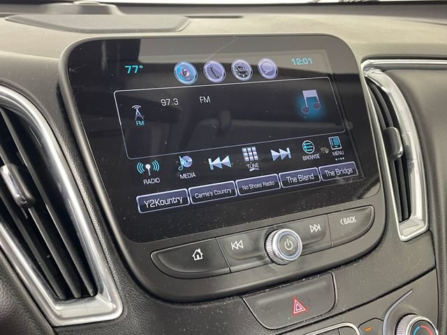 Used 2016 Chevrolet Malibu LT w/ Leather Package FWD image 7