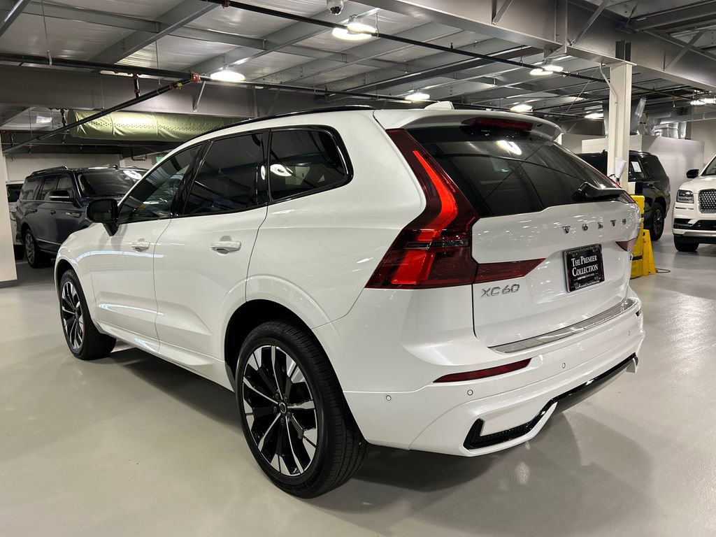Used 2026 Volvo XC60 B5 Plus w/ Protection Package Premier AWD/4WD image 4