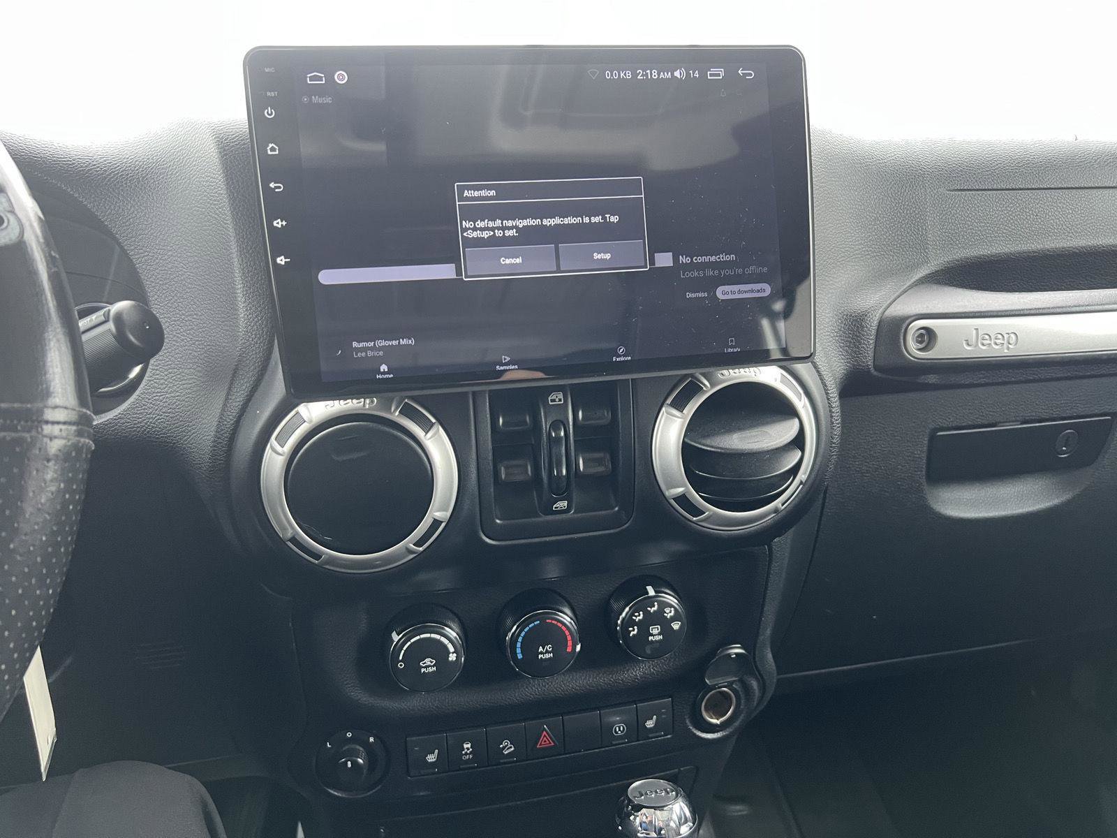 Used 2017 Jeep Wrangler Unlimited Sahara w/ Connectivity Group image 17