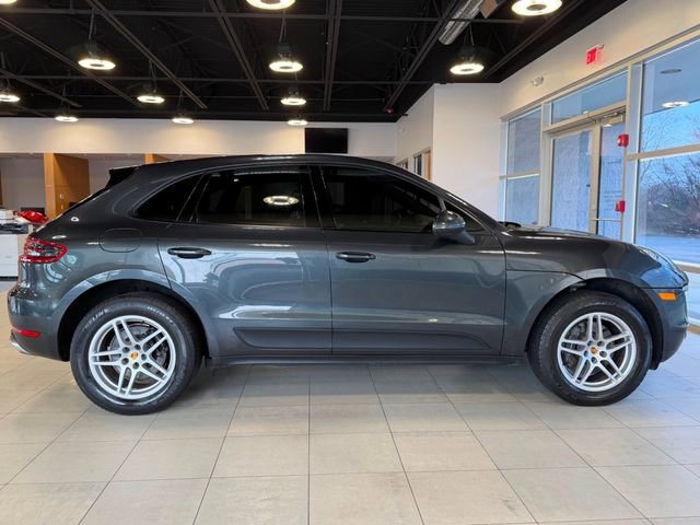 Used 2018 Porsche Macan Sport Edition AWD/4WD image 13