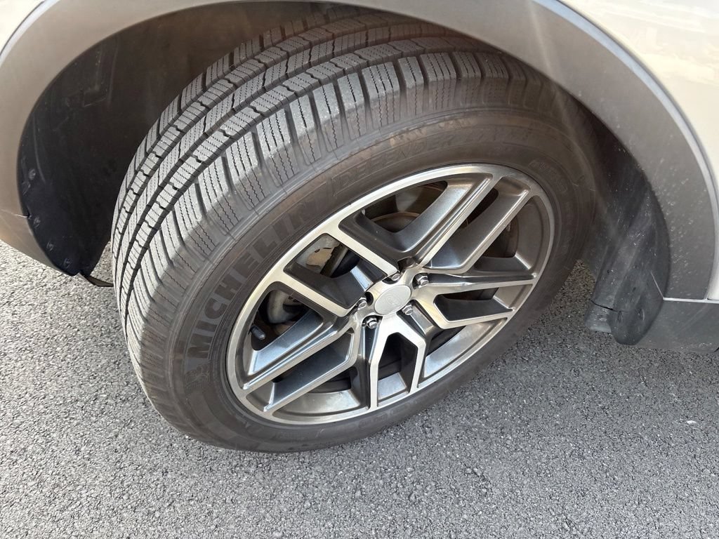 Used 2016 Ford Explorer Sport w/ Equipment Group 401A AWD/4WD image 11