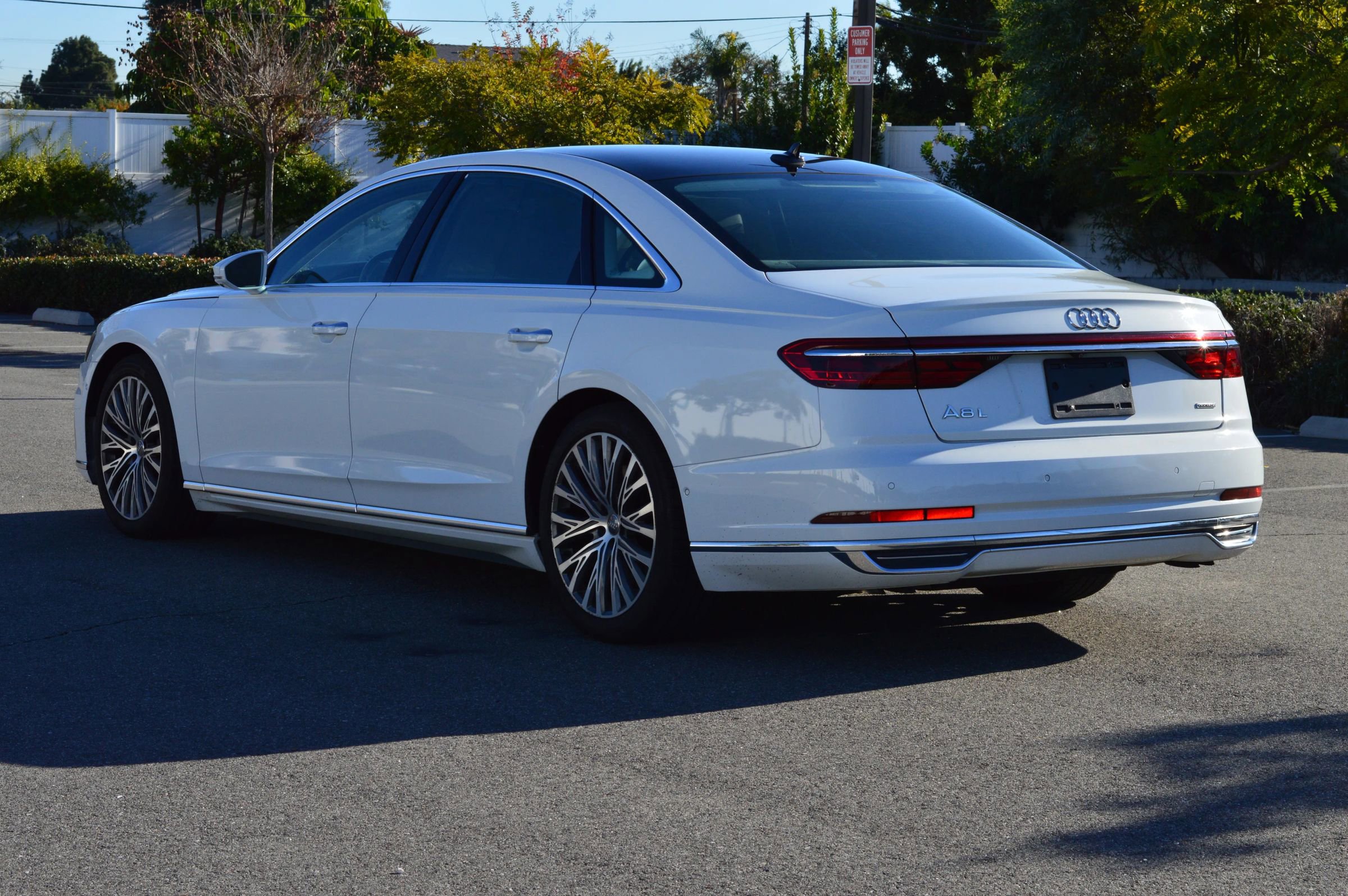 Used 2019 Audi A8 L 3.0T w/ Executive Package image 5
