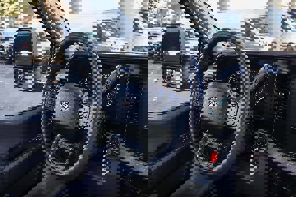 New 2026 Ford F350 XL w/ XL Chrome Package image 16