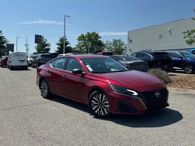 New 2026 Nissan Altima 2.5 SV FWD image 2