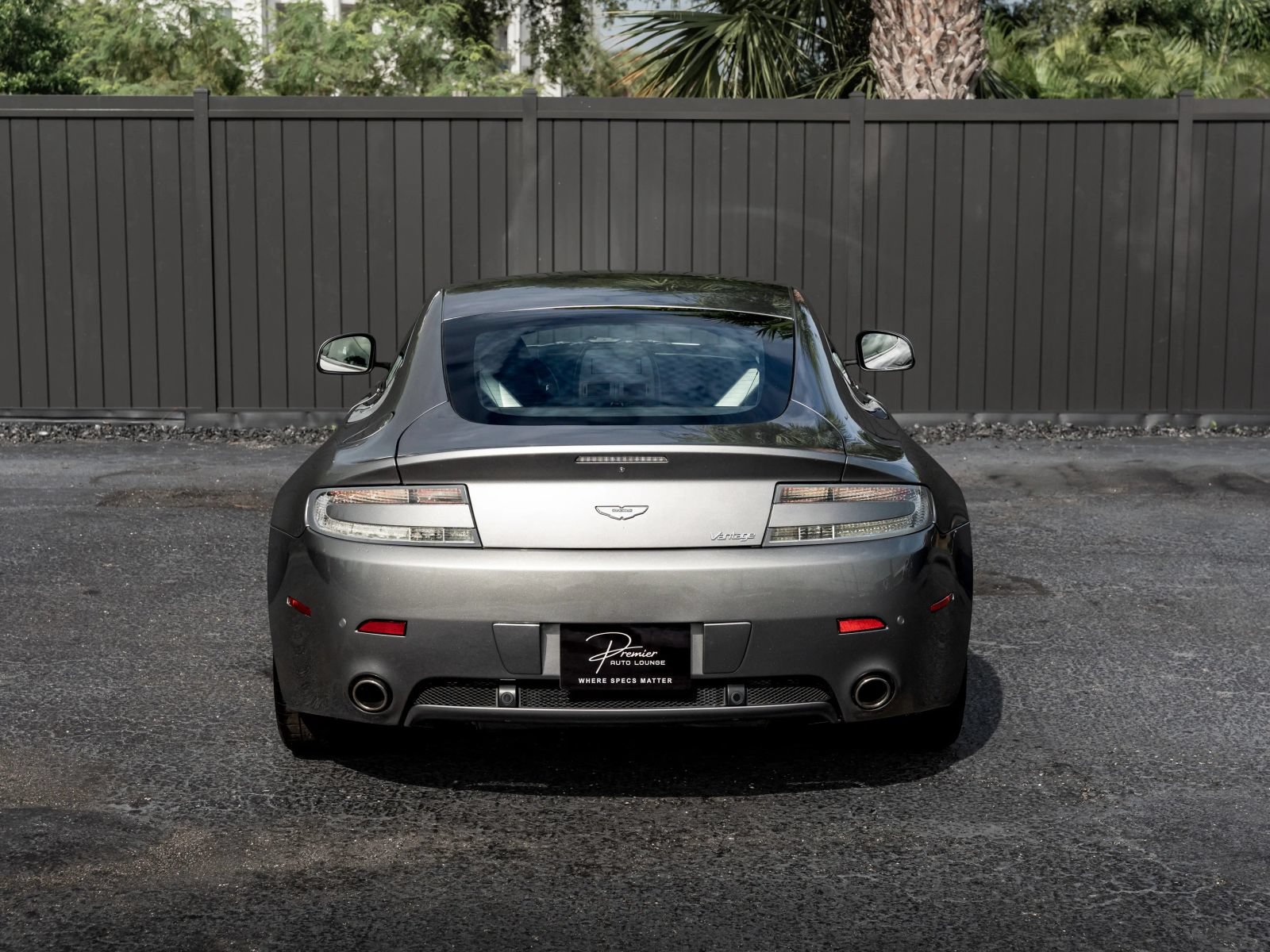 Used 2011 Aston Martin V8 Vantage Coupe RWD image 28