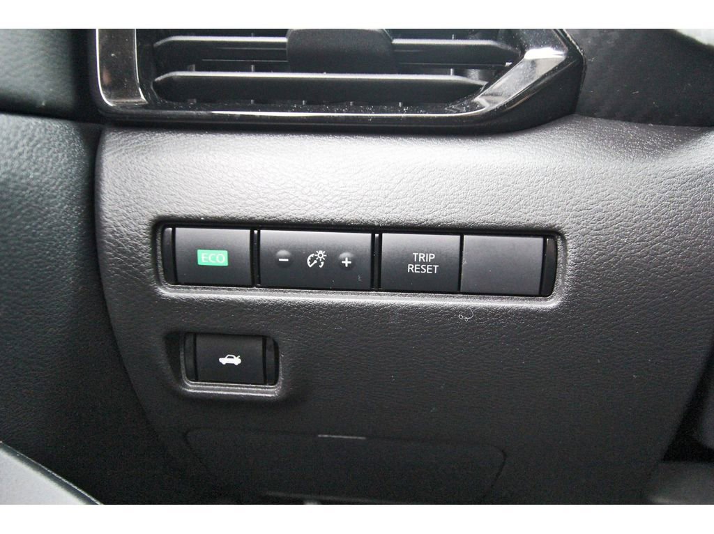 Used 2022 Nissan Sentra SV FWD image 15