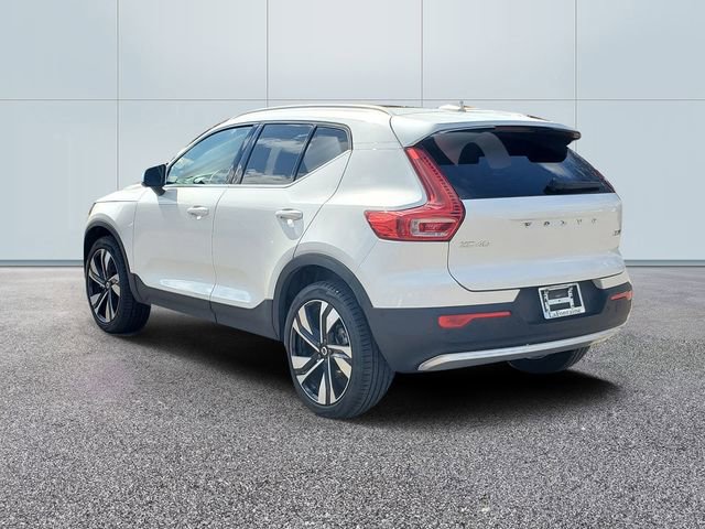 Certified 2025 Volvo XC40 B5 Ultra w/ Protection Package Premier AWD/4WD image 6