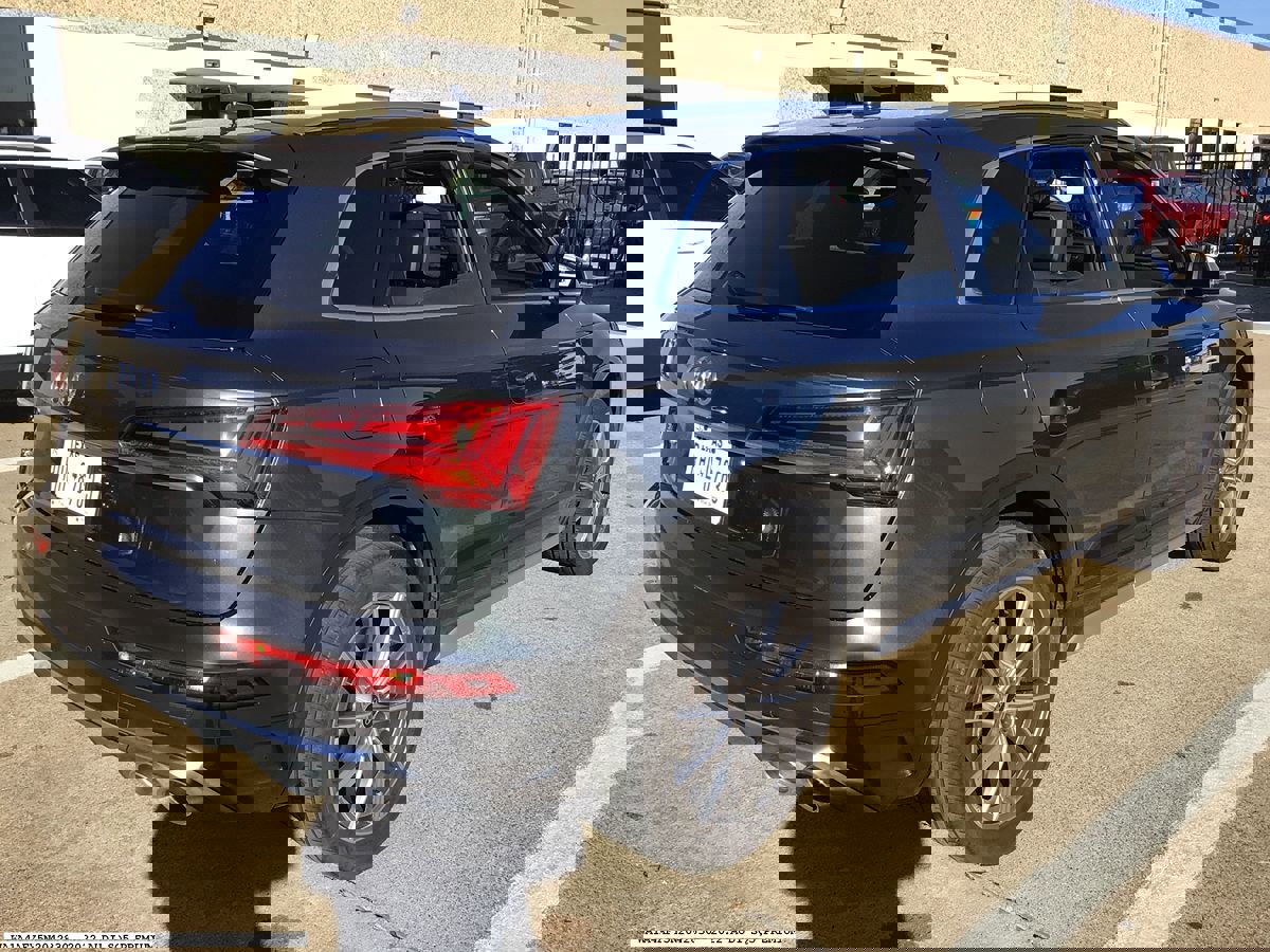 Used 2022 Audi SQ5 Premium image 5