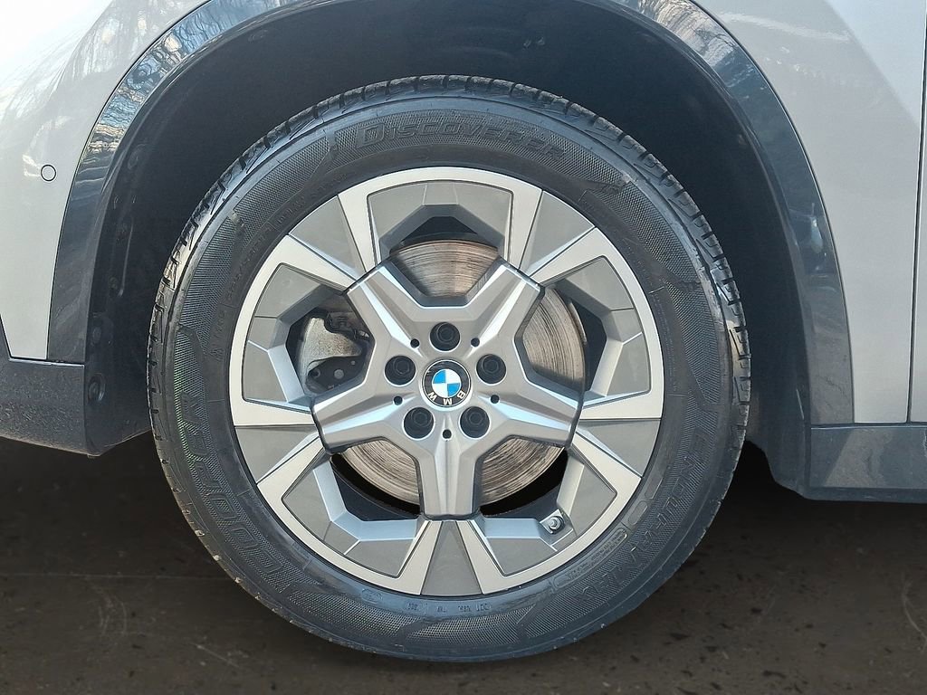 Certified 2024 BMW X1 xDrive28i image 9