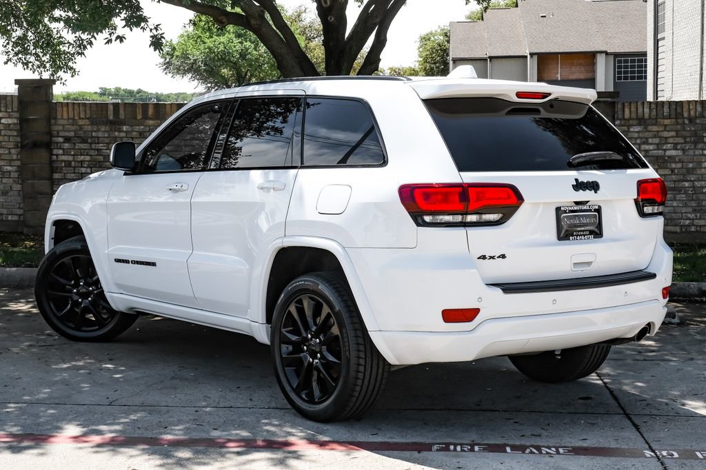 Used 2019 Jeep Grand Cherokee Altitude image 19