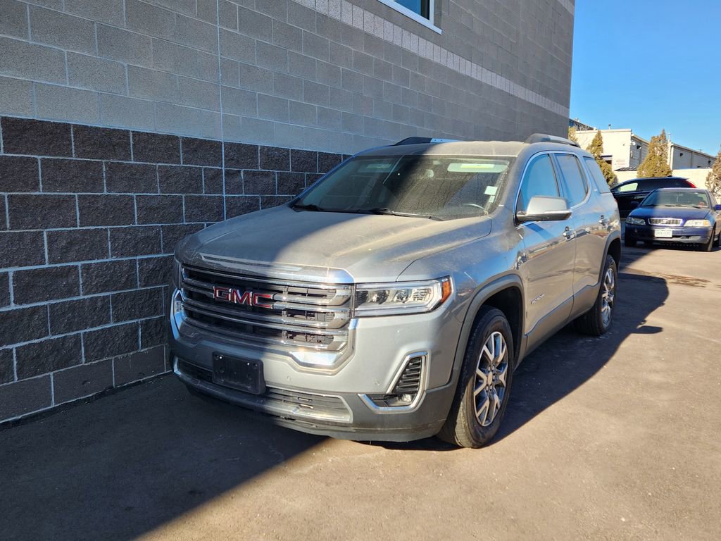 Used 2023 GMC Acadia SLT image 3