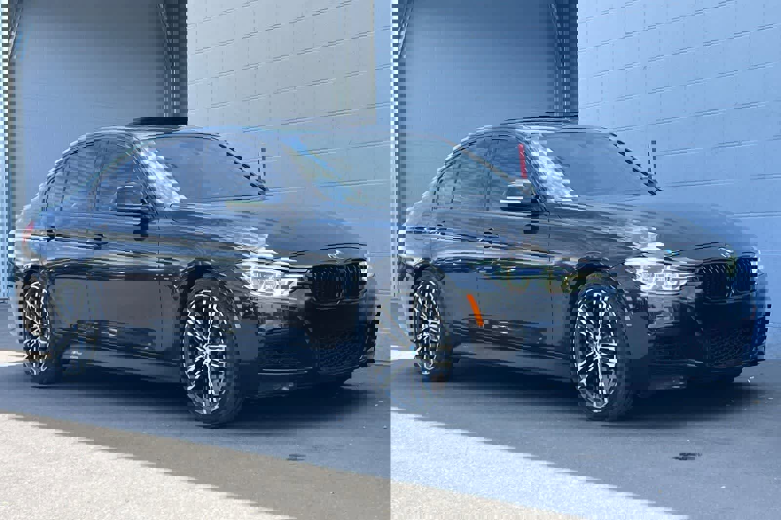 Used 2018 BMW 340i Sedan w/ Premium Package image 10