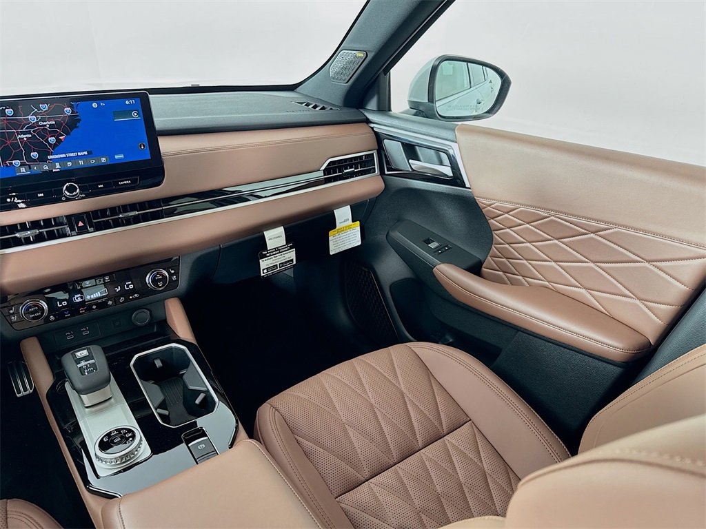New 2025 Mitsubishi Outlander SEL image 25