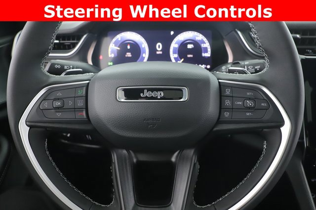 New 2025 Jeep Grand Cherokee L Altitude image 23