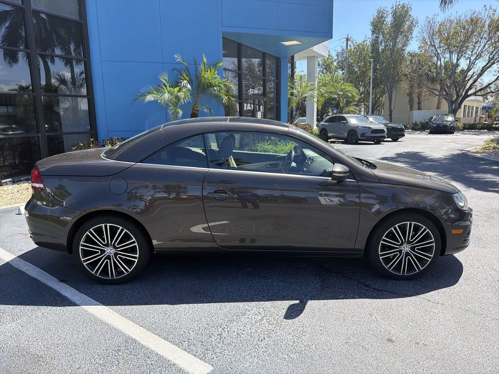 Used 2015 Volkswagen Eos Final Edition image 9
