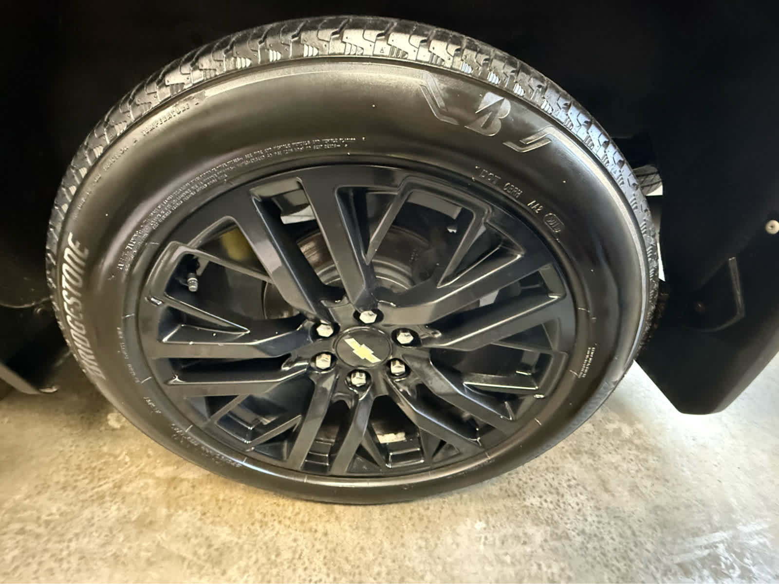 Used 2020 Chevrolet Silverado 1500 High Country w/ LPO, Dark Essentials Package image 32