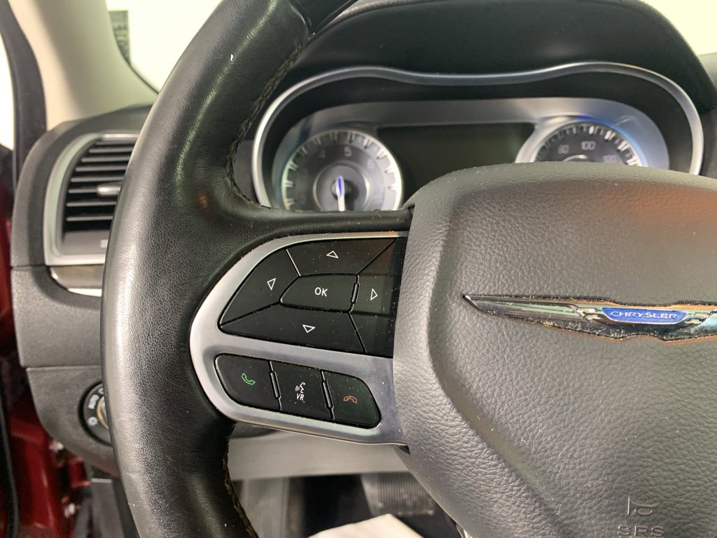 Used 2019 Chrysler 300 Limited image 19