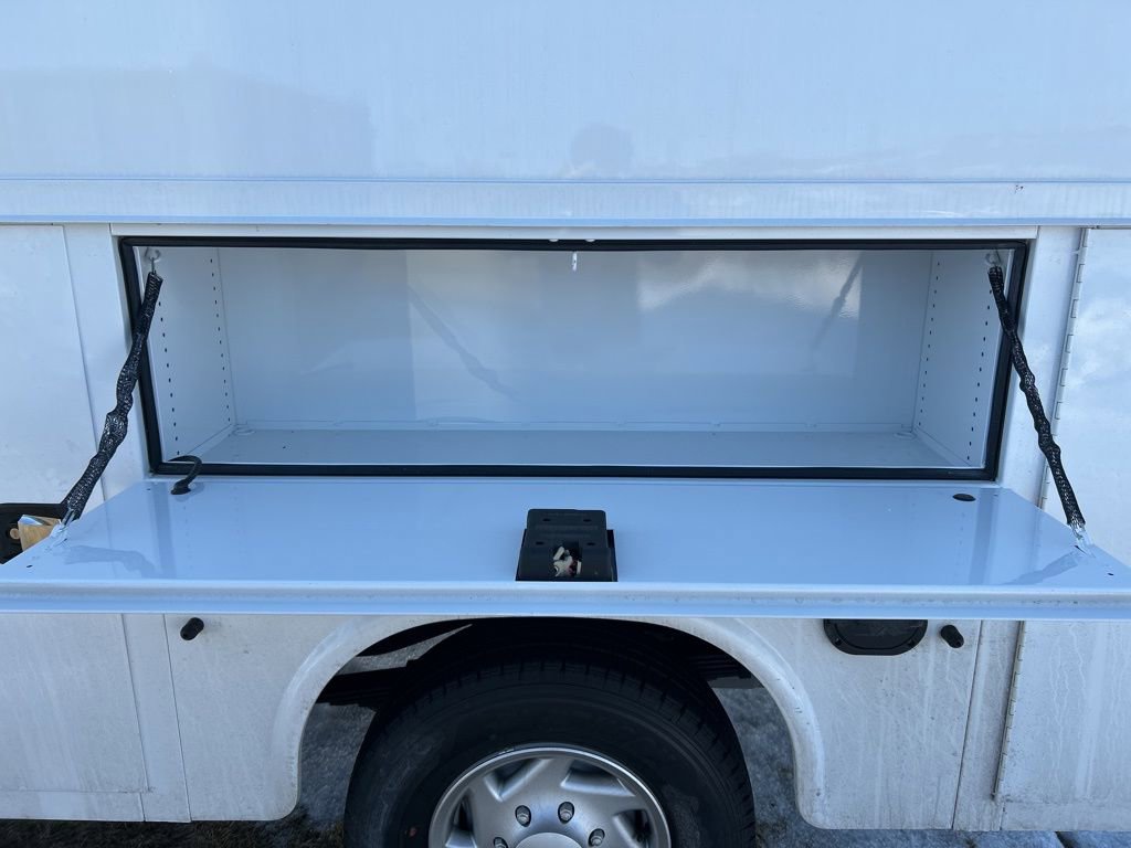 New 2026 Ford E-350 and Econoline 350 Super Duty w/ Power Equipment Group image 22