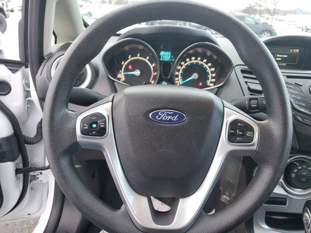 Used 2018 Ford Fiesta SE image 15