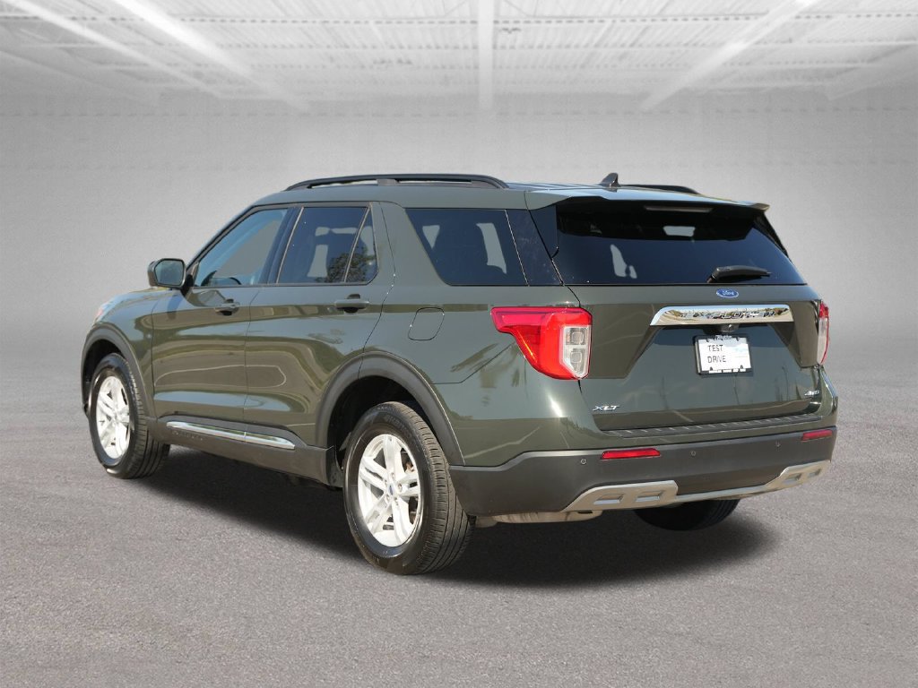 Used 2024 Ford Explorer XLT w/ Equipment Group 202A AWD/4WD image 6