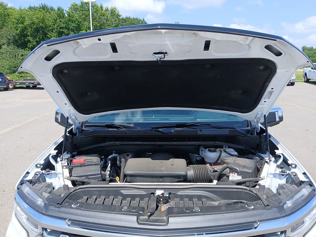 Used 2025 Chevrolet Silverado 1500 LTZ image 31
