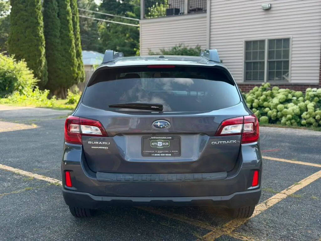 Used 2015 Subaru Outback 2.5i Premium AWD/4WD image 5