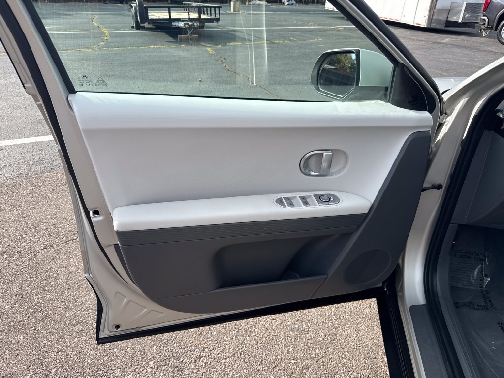 Used 2024 Hyundai Ioniq 5 SEL AWD/4WD image 10