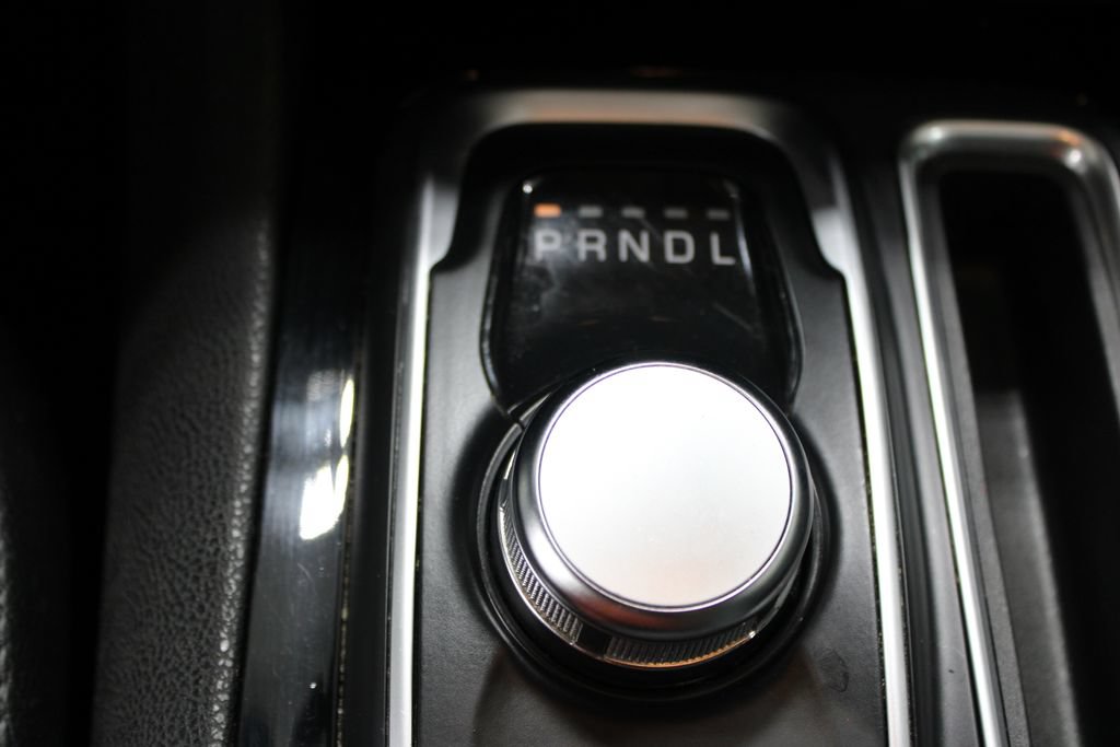Used 2023 Chrysler 300 Touring AWD/4WD image 48