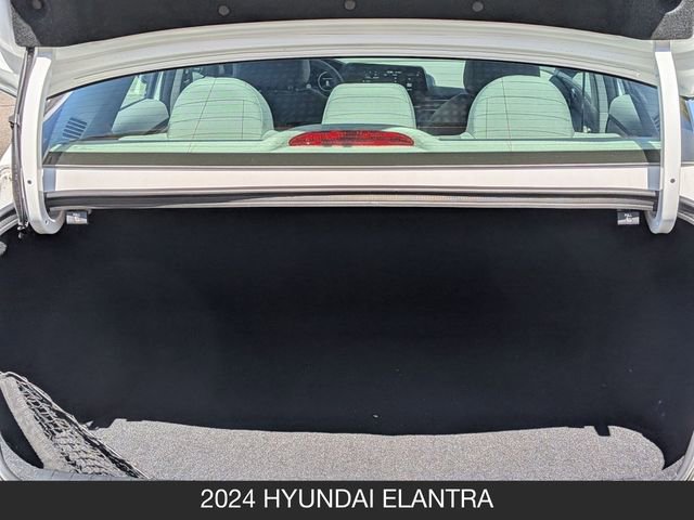 Used 2024 Hyundai Elantra SEL FWD image 9