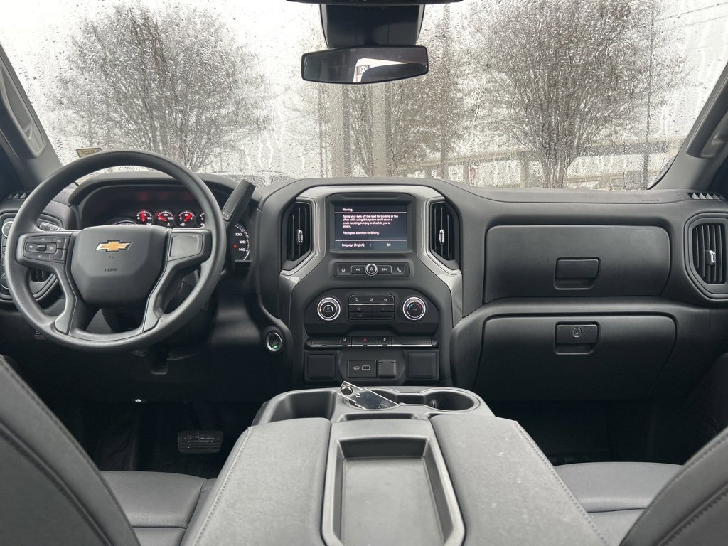 Used 2024 Chevrolet Silverado 3500 W/T image 12