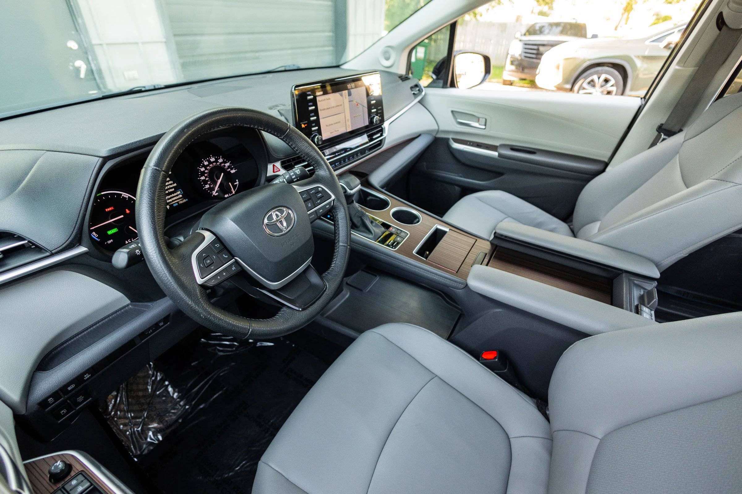 Used 2021 Toyota Sienna XLE w/ XLE Plus Package AWD/4WD image 14