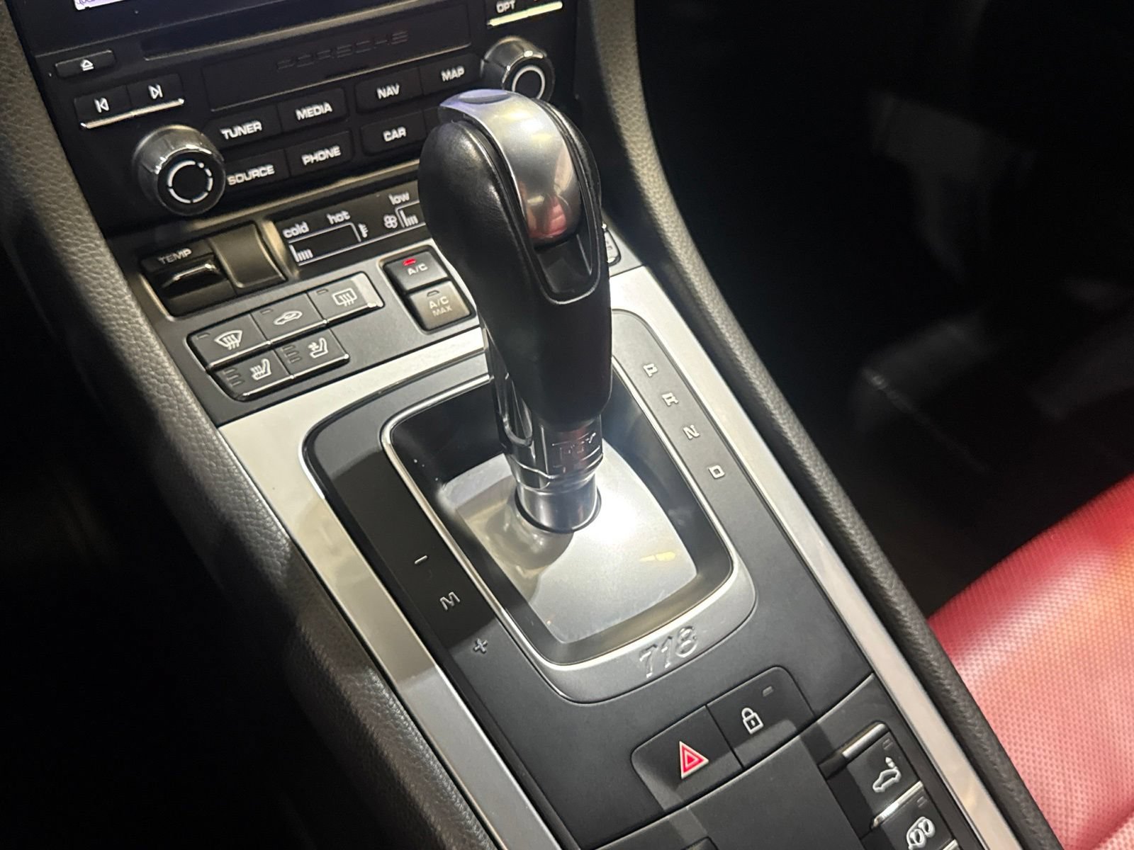 Used 2019 Porsche 718 Cayman RWD image 28