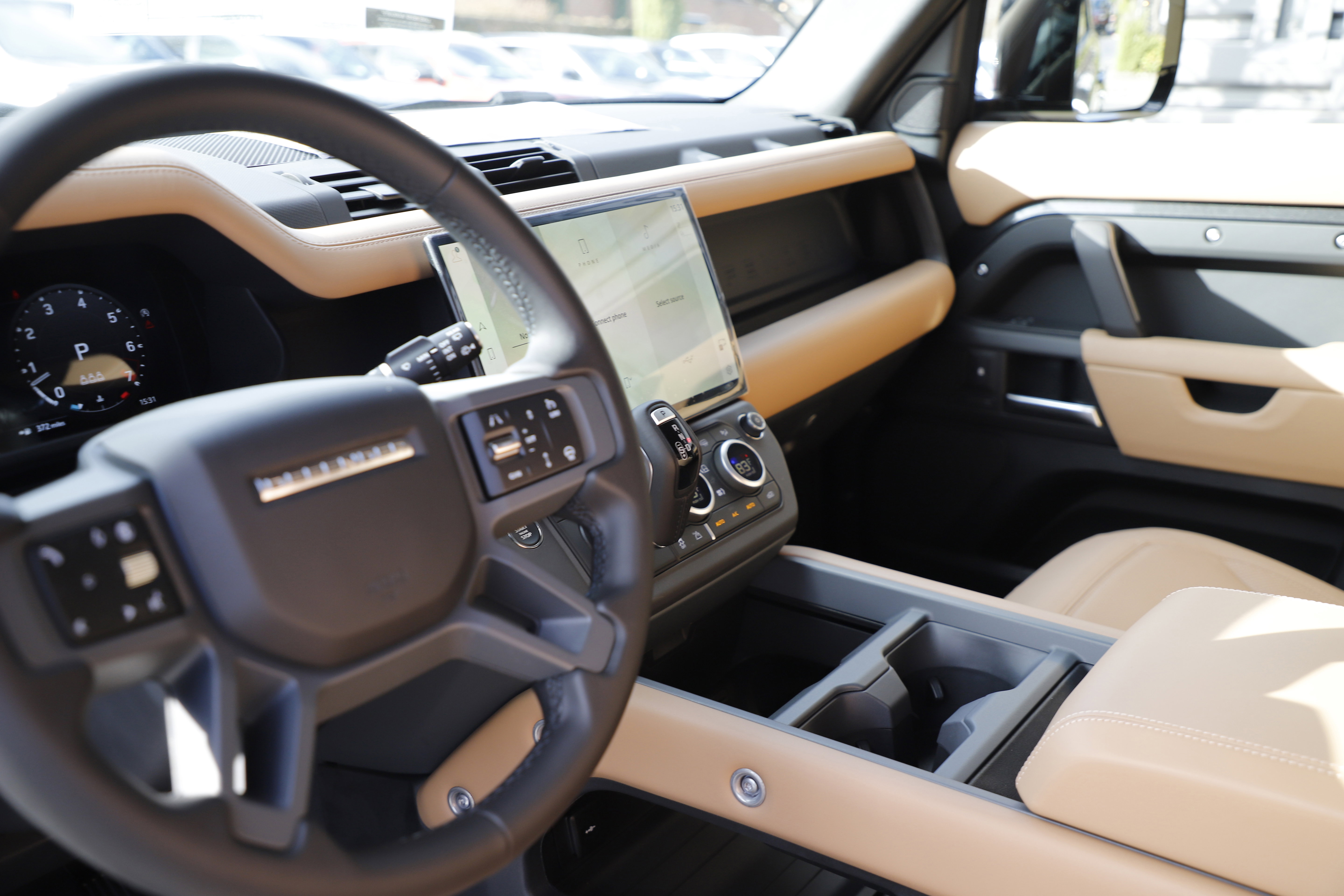 New 2026 Land Rover Defender 110 X-Dynamic SE image 21