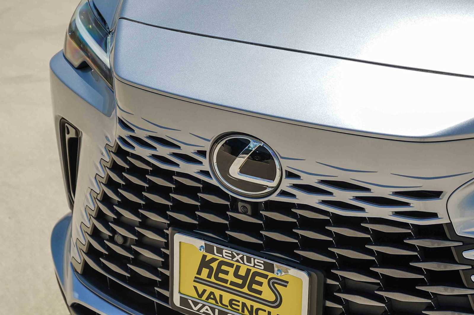 New 2026 Lexus RX 450h AWD image 9