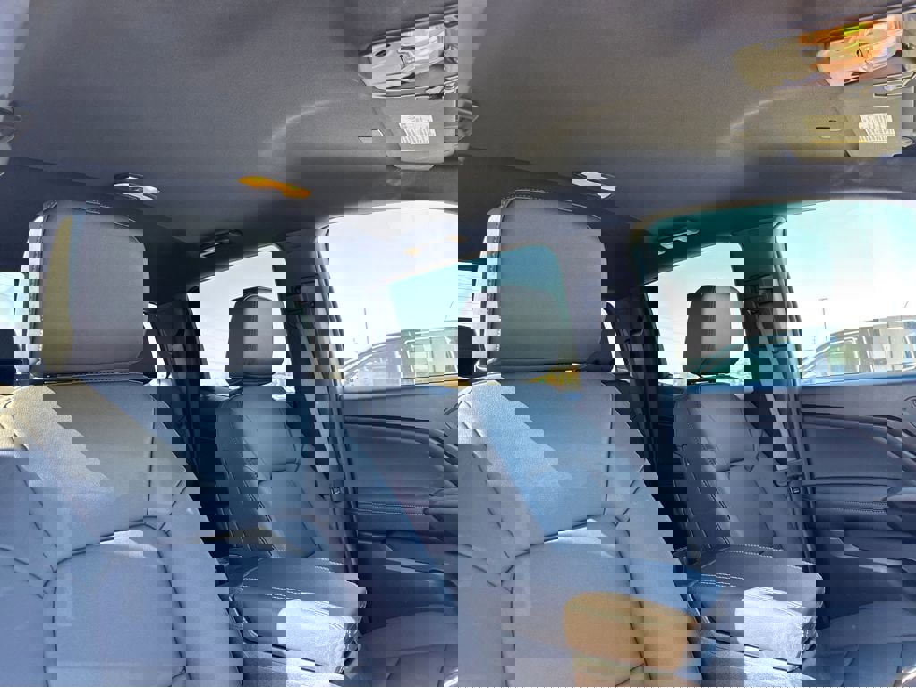 New 2026 GMC Canyon Elevation w/ Convenience Package image 5