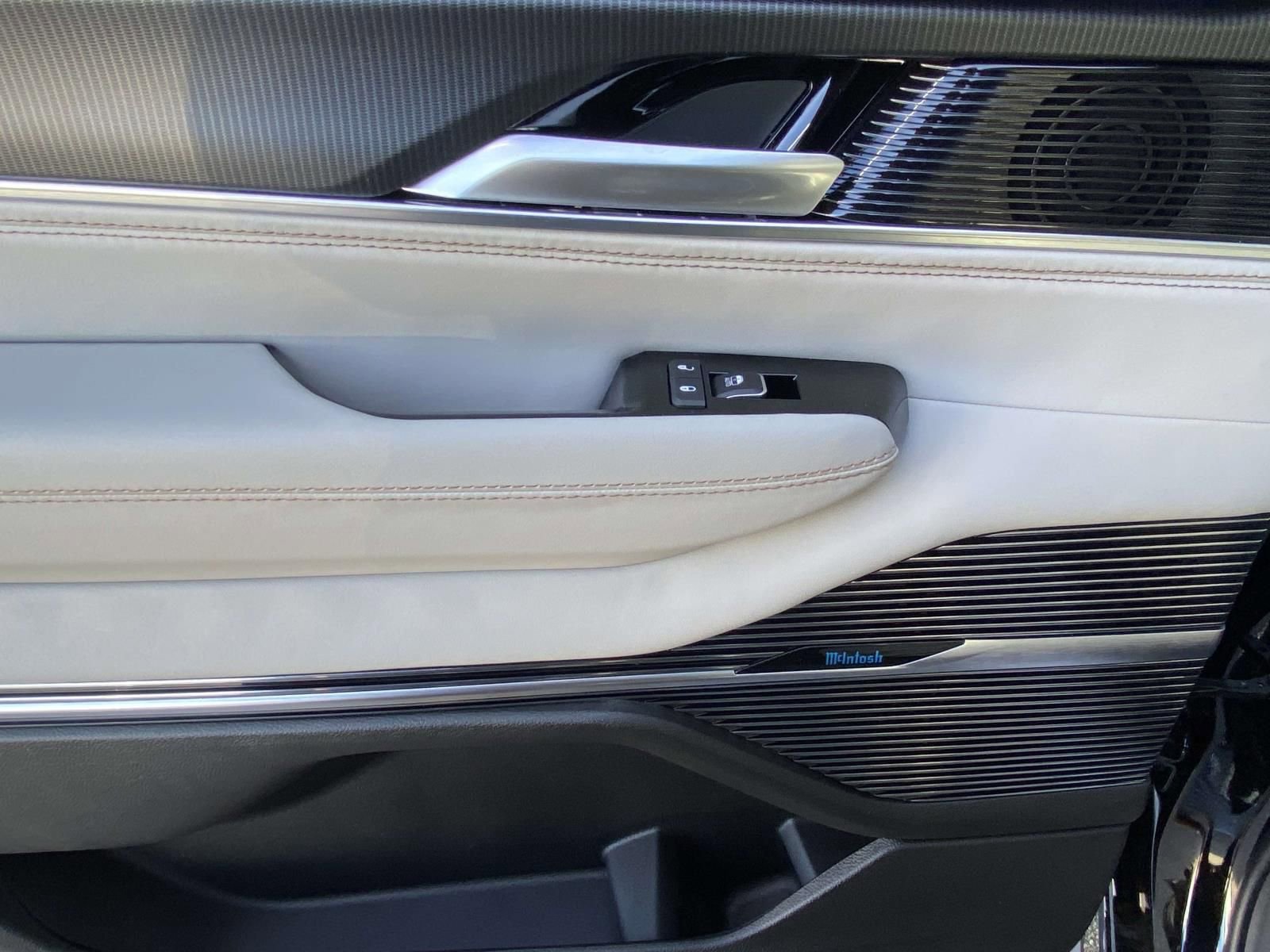 New 2026 Jeep Grand Wagoneer Summit w/ Rear Seat Video Group I image 15